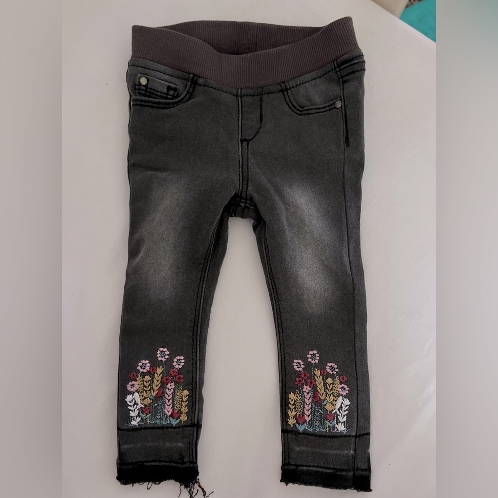 Lot of toddler clothing.